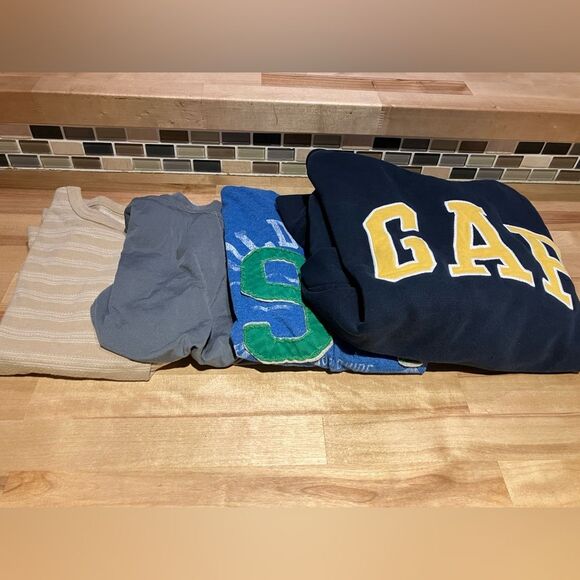 Other - Bundle of boys long sleeved shirts, size 8/9